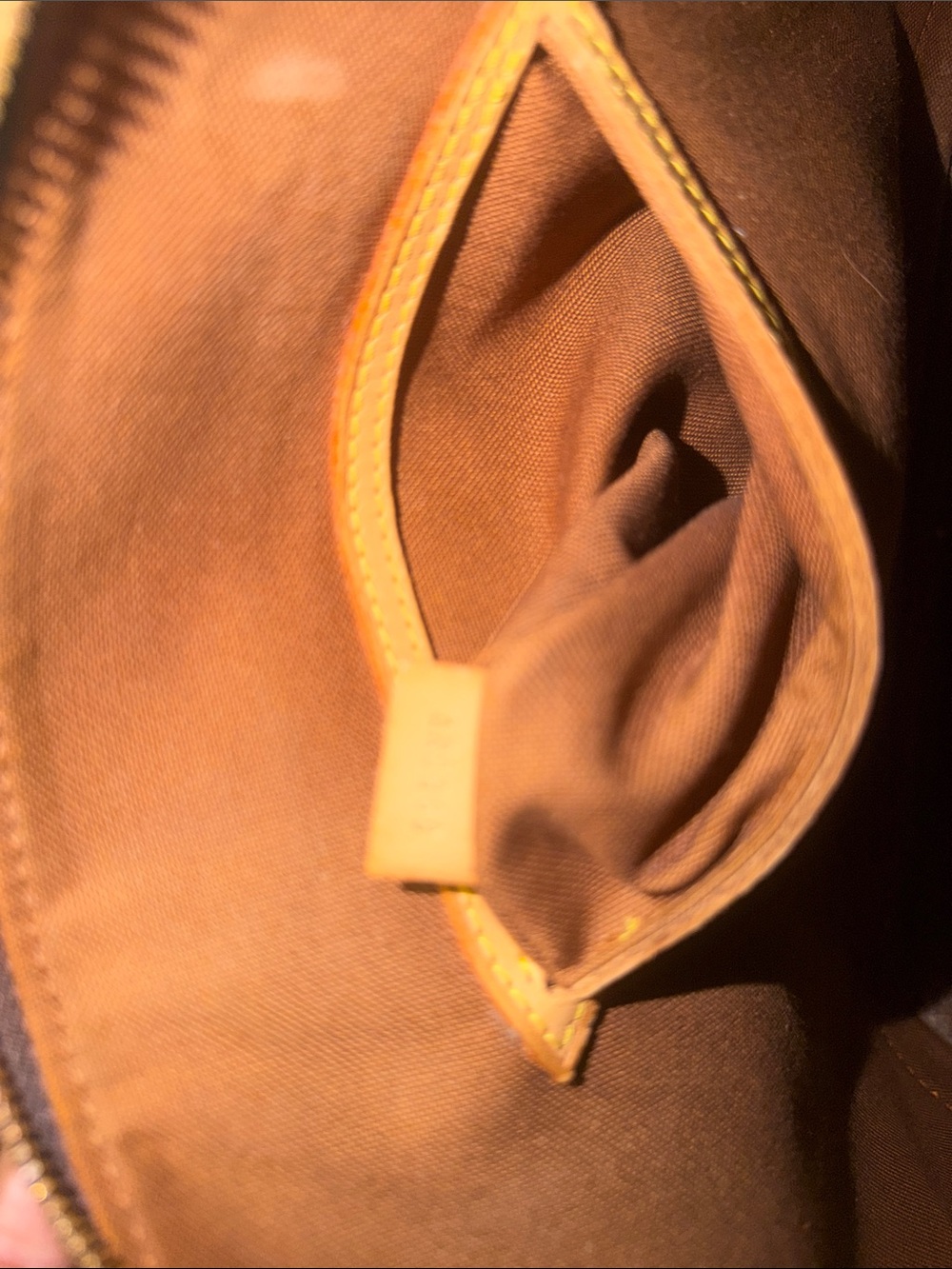 Louis Vuitton Brown Monogram Alma pm Satchel with Tan Trim(lock key&dust bag) - Picture 10 of 17